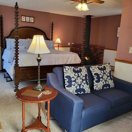 5 Ojo Inn Bed And Breakfast Eureka Springs Extérieur photo
