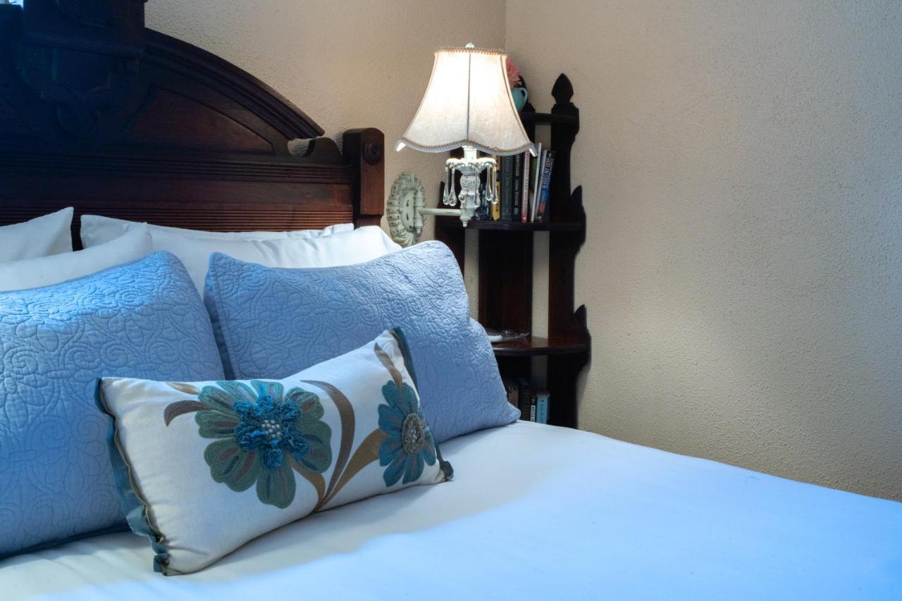 5 Ojo Inn Bed And Breakfast Eureka Springs Extérieur photo