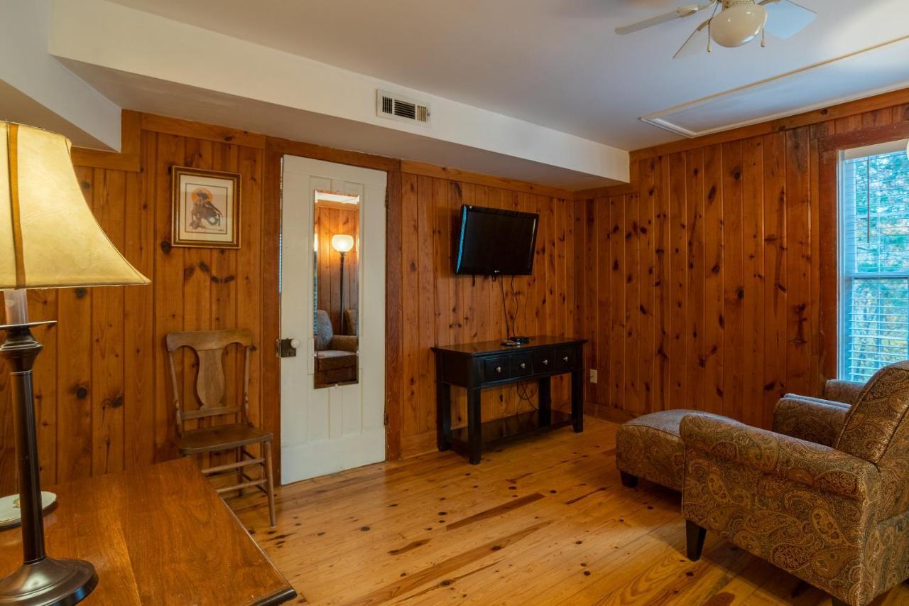 5 Ojo Inn Bed And Breakfast Eureka Springs Extérieur photo