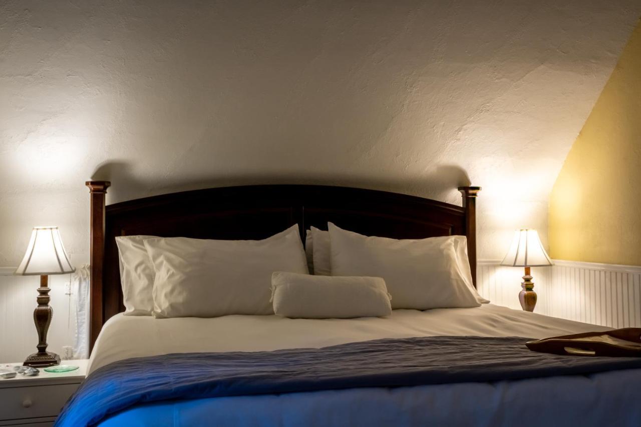 5 Ojo Inn Bed And Breakfast Eureka Springs Extérieur photo