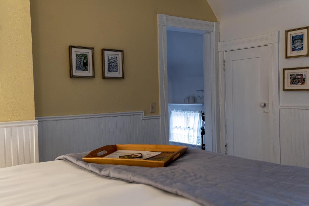 5 Ojo Inn Bed And Breakfast Eureka Springs Extérieur photo